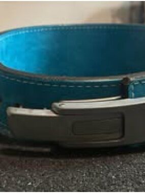 Inzer weightlifting belt